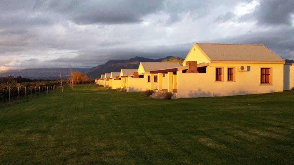 Paddabult Self Catering Cottages Парл Экстерьер фото